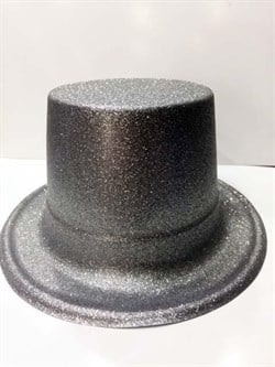 Uzun Silindir Simli Şapka, Gümüş